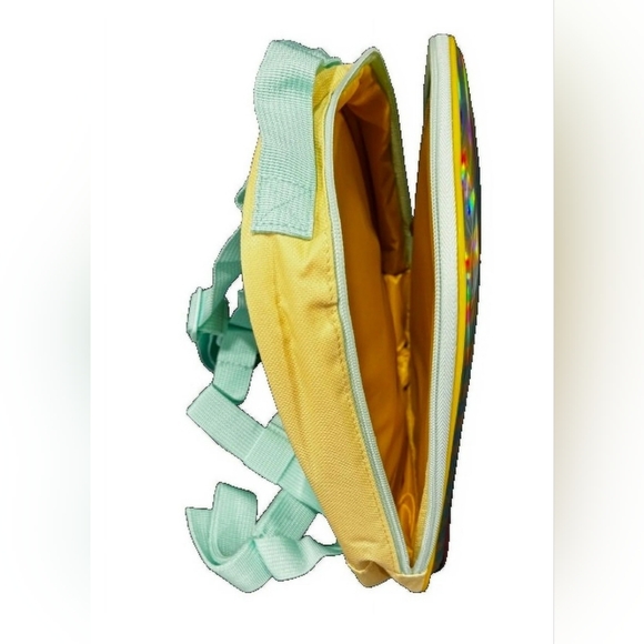 Disney Winnie the Pooh Holographic Harness Backpack - Picture 4 of 6